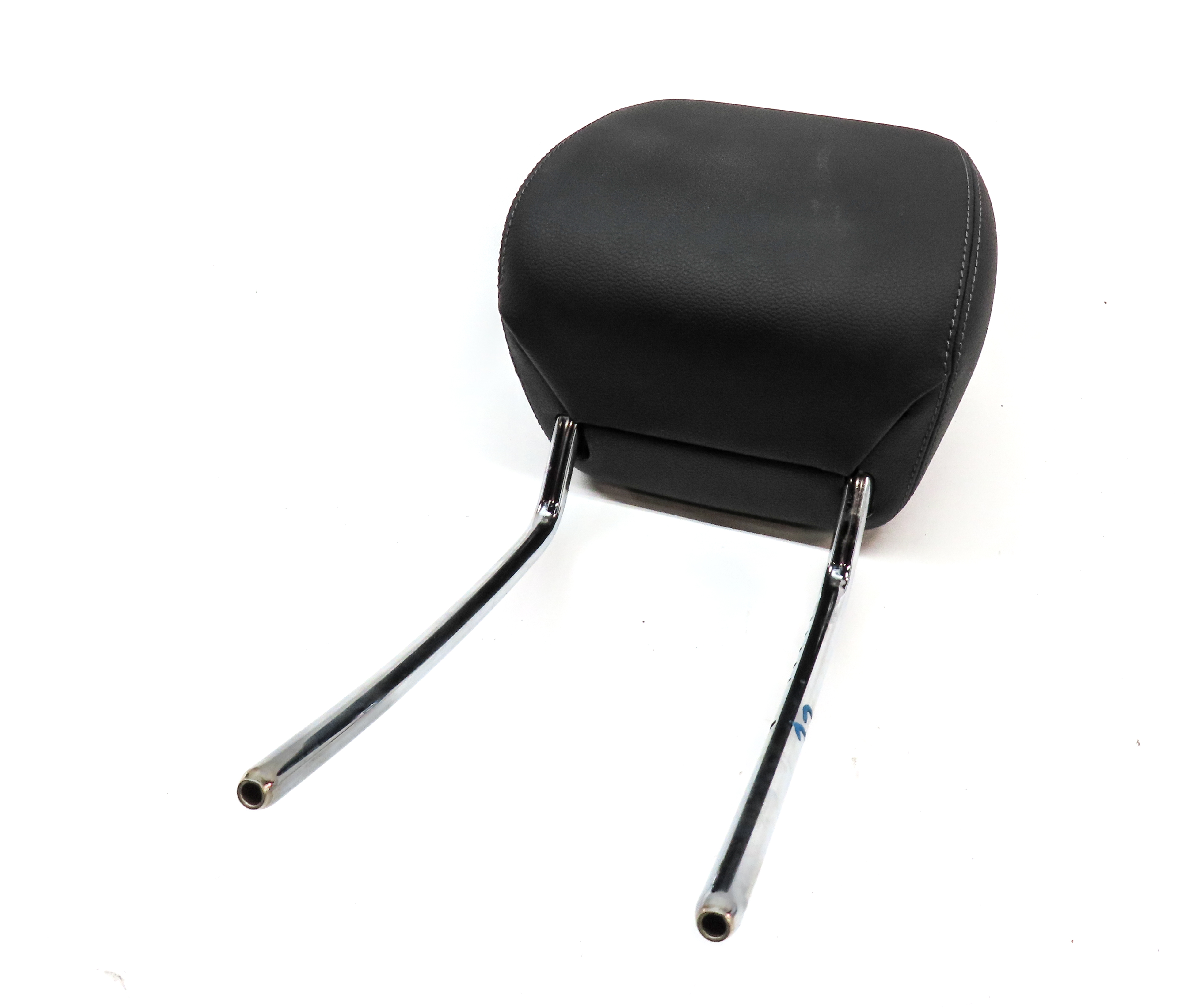 15-20 MERCEDES GLA (X156) FRONT LEFT DRIVER OR RIGHT PASSENGER HEADREST (BLACK) — exact item pictured